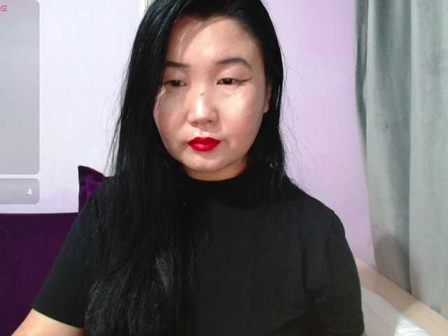 Bet-Lu's BongaCams show and profile