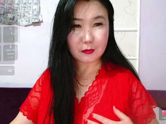 Bet-Lu's BongaCams show and profile