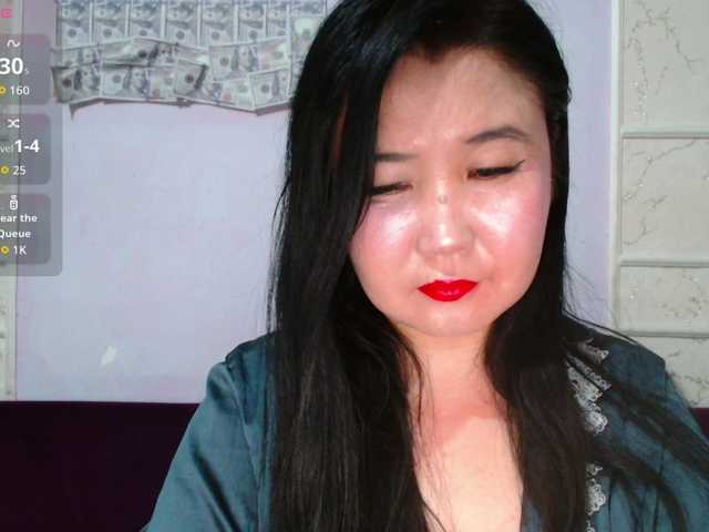 Bet-Lu's BongaCams show and profile