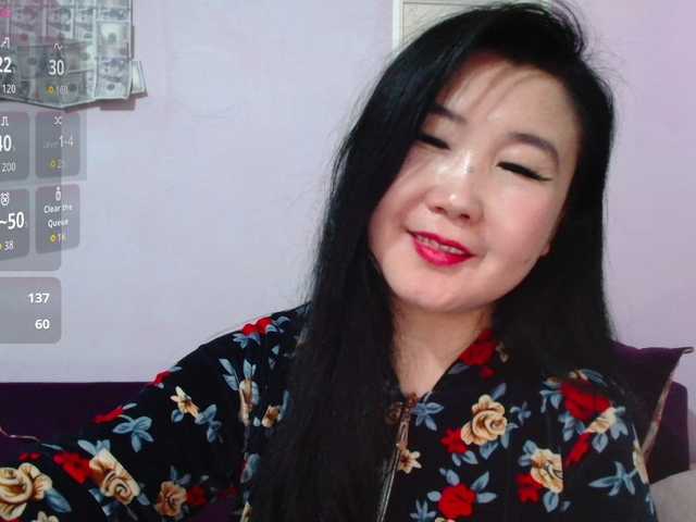 Bet-Lu's BongaCams show and profile