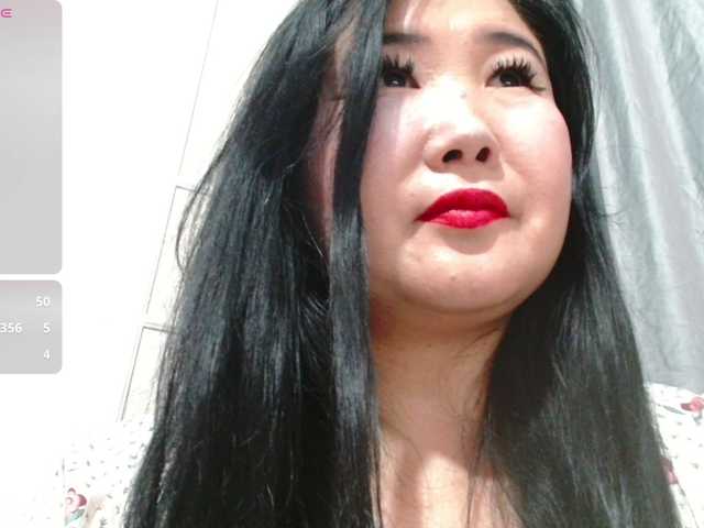 Bet-Lu's BongaCams show and profile