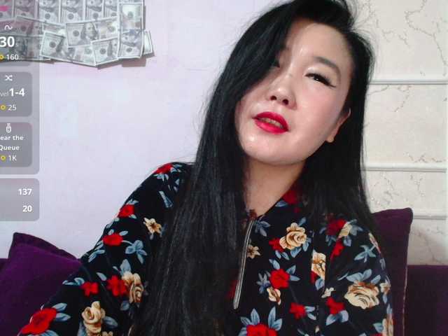 Bet-Lu's BongaCams show and profile