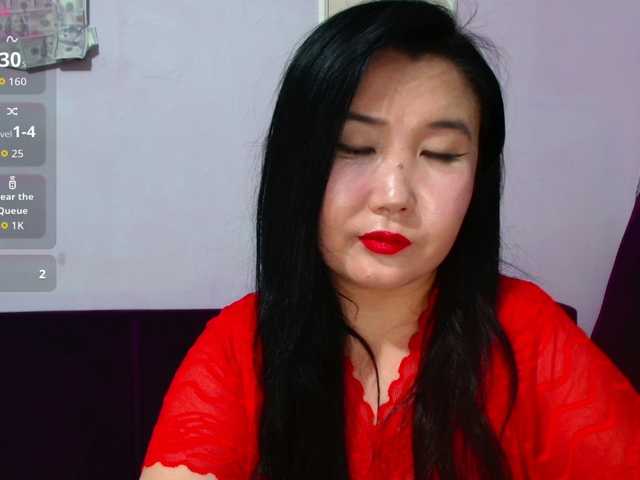 Bet-Lu's BongaCams show and profile