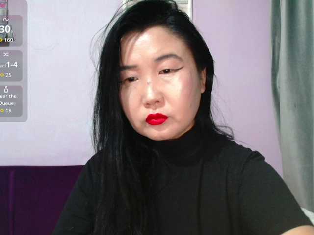 Bet-Lu's BongaCams show and profile