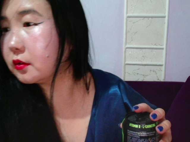 Bet-Lu's BongaCams show and profile