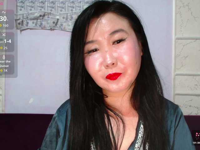 Bet-Lu's BongaCams show and profile