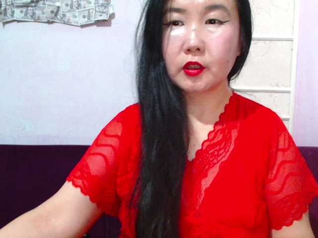 Bet-Lu's BongaCams show and profile