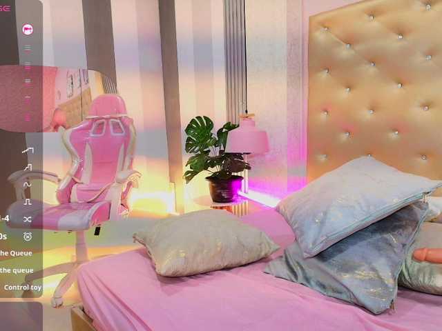 Paola233's BongaCams show and profile