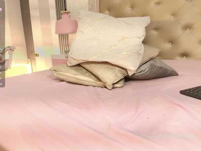 Paola233's BongaCams show and profile