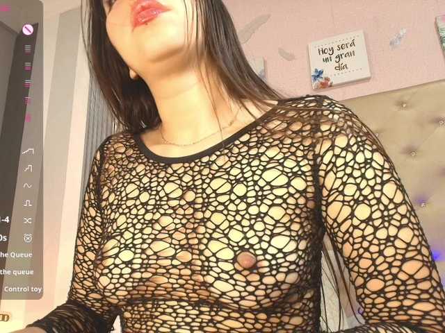 Paola233's BongaCams show and profile