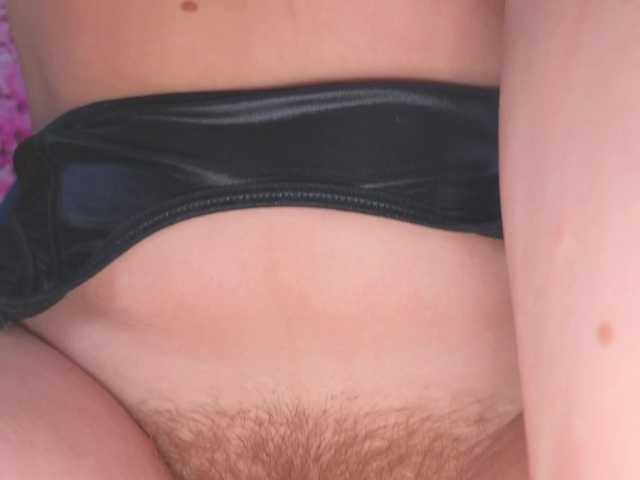 Erotic-cum's BongaCams show and profile