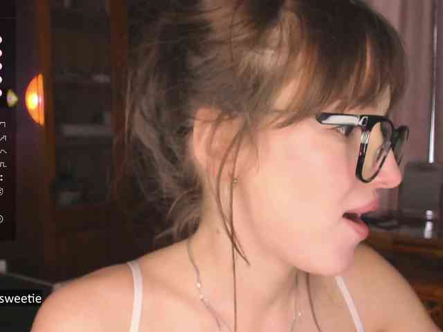 AprilCoy webcam