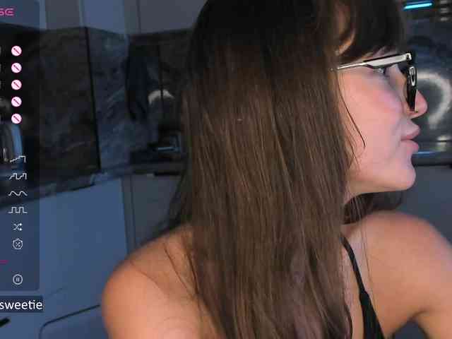 AprilCoy webcam