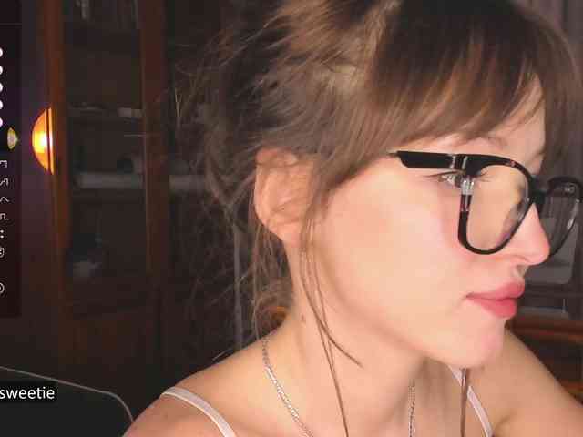 AprilCoy webcam