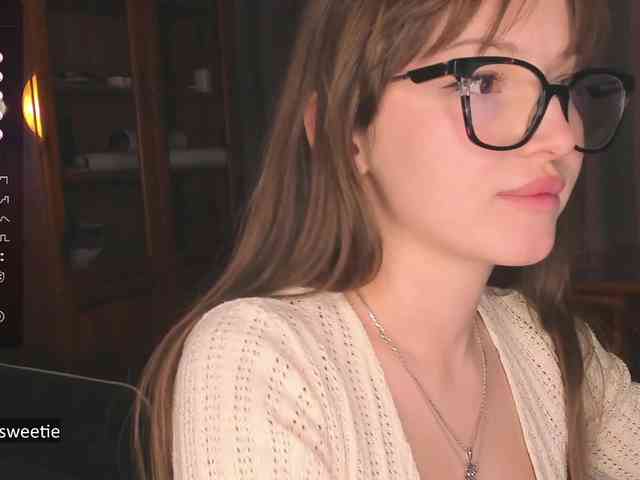 AprilCoy webcam