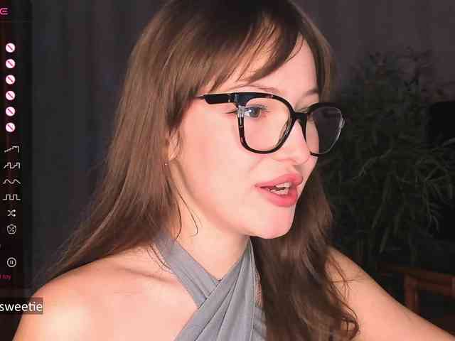 AprilCoy webcam