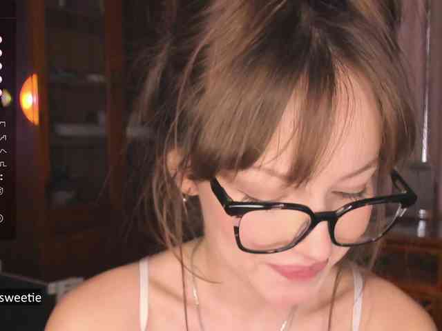 AprilCoy webcam