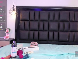 Petite-esther Porn Show