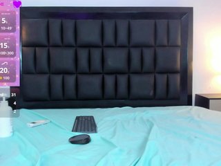 Petite-esther Porn Show