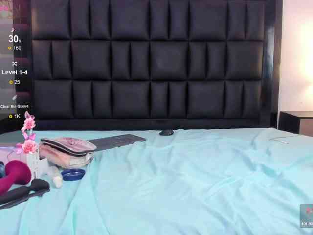 Petite-esther webcam