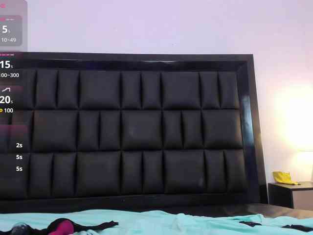 Petite-esther webcam
