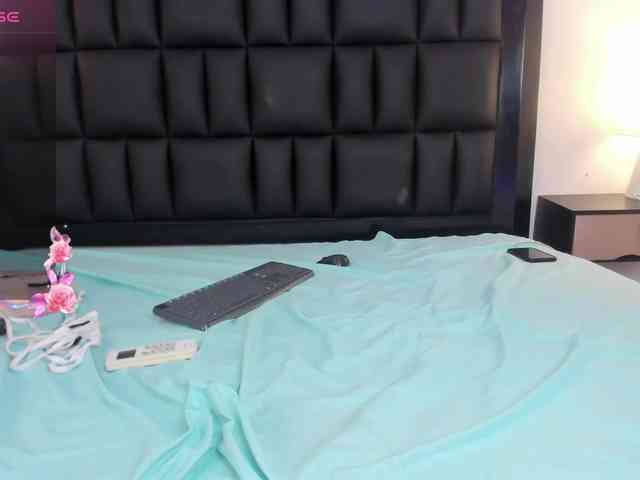 Petite-esther webcam