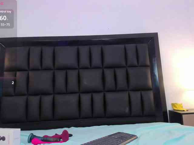 Petite-esther webcam