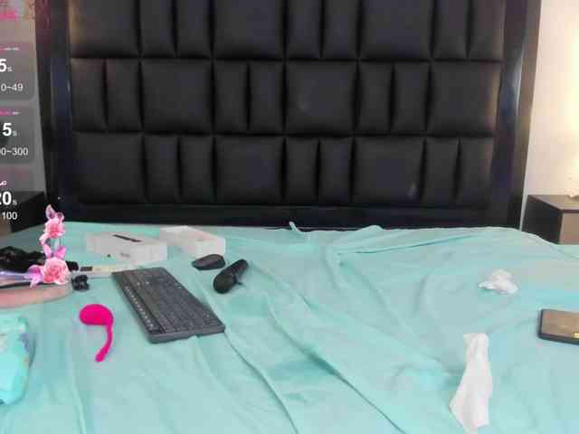Petite-esther webcam