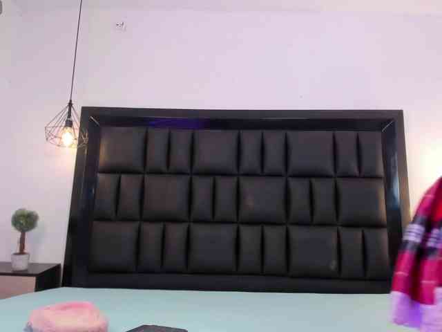 chat gratis Petite-esther