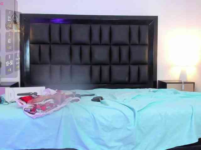 Petite-esther webcam