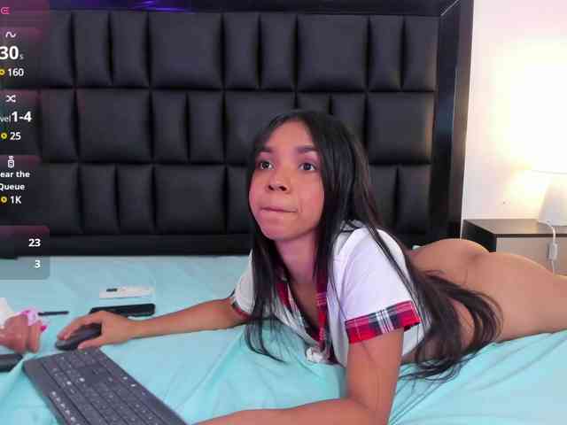 Petite-esther webcam