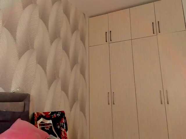 Bambiiiii from BongaCams