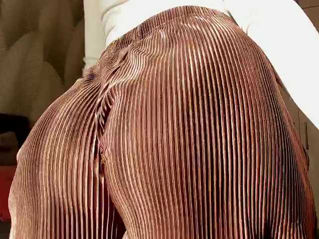 Bambiiiii's BongaCams show and profile