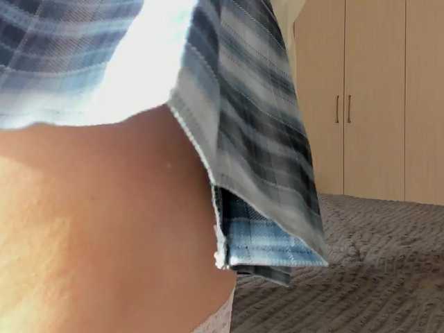 Bambiiiii's BongaCams show and profile