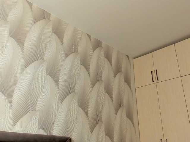 Bambiiiii's BongaCams show and profile