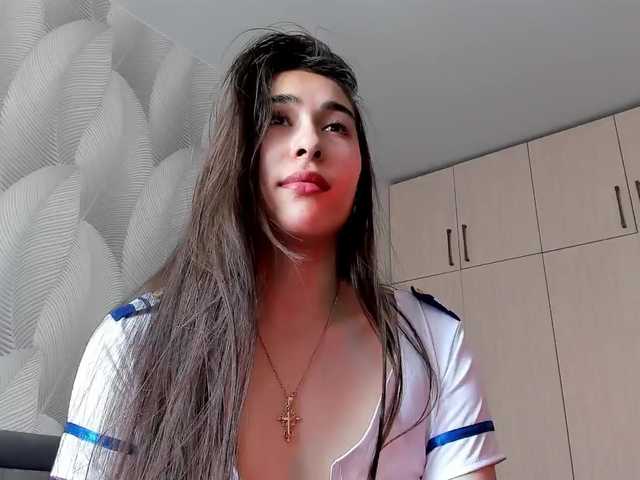 Bambiiiii's BongaCams show and profile