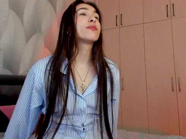 Bambiiiii's BongaCams show and profile