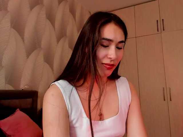 Bambiiiii's BongaCams show and profile