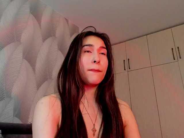 Bambiiiii's BongaCams show and profile