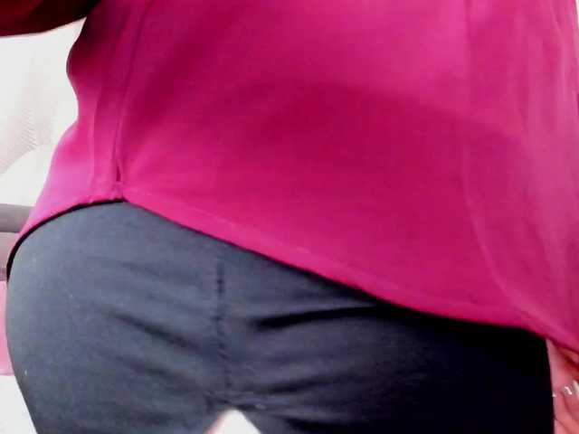 Bambiiiii's BongaCams show and profile