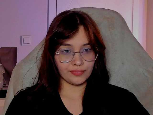 Mia-mit's BongaCams show and profile