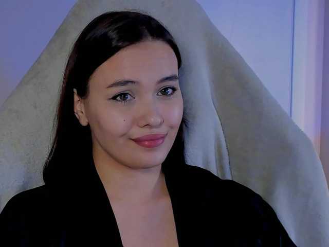 Mia-mit's BongaCams show and profile