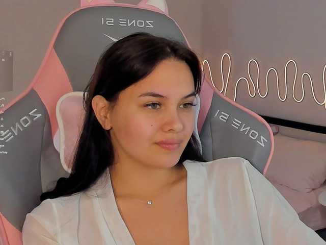 Mia-mit from BongaCams