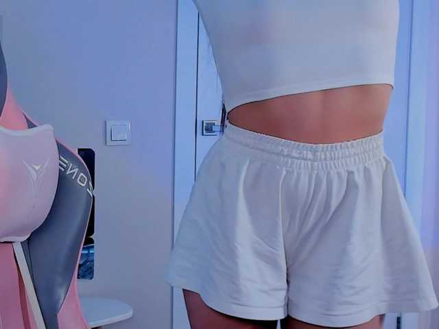 Mia-mit's BongaCams show and profile