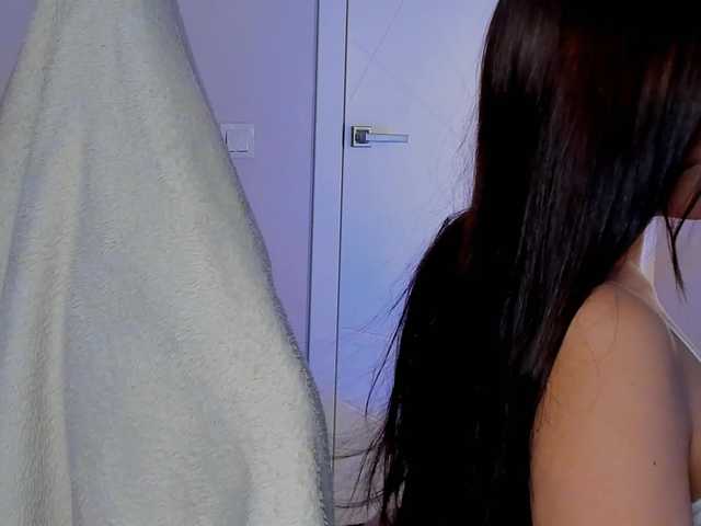 Mia-mit's BongaCams show and profile