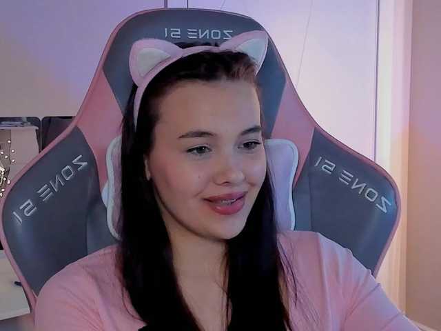 Mia-mit's BongaCams show and profile