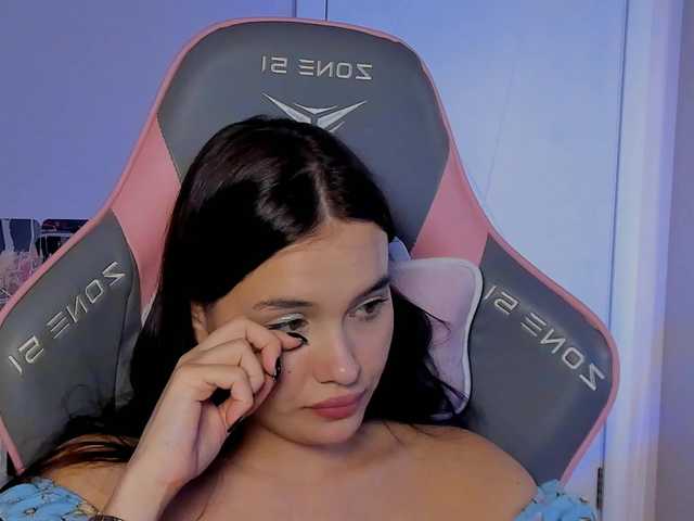 Mia-mit's BongaCams show and profile