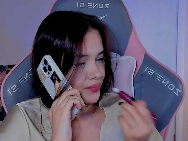 Mia-mit's BongaCams show and profile