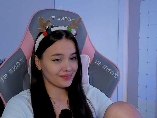 Mia-mit's BongaCams show and profile