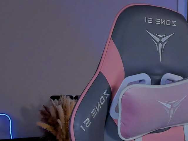 Mia-mit's BongaCams show and profile